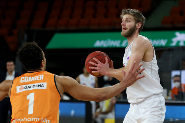 许会更主动 许会更主动